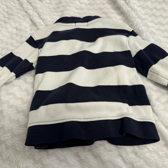 #18 Top - Picture 2 of 3